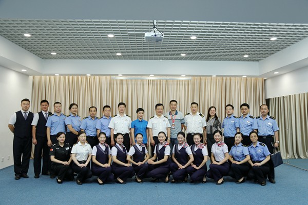 111111上海鐵路局前來交流11.JPG